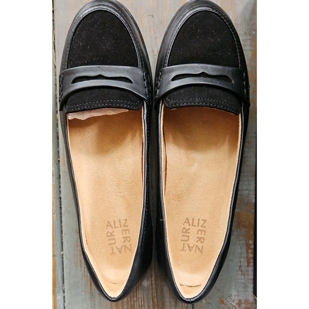 NEW Naturalizer Finley Black Loafer Sz 7.5